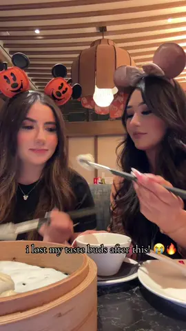 a gush of burning hot chocolate in my mouth #fy #dintaifung #disney 