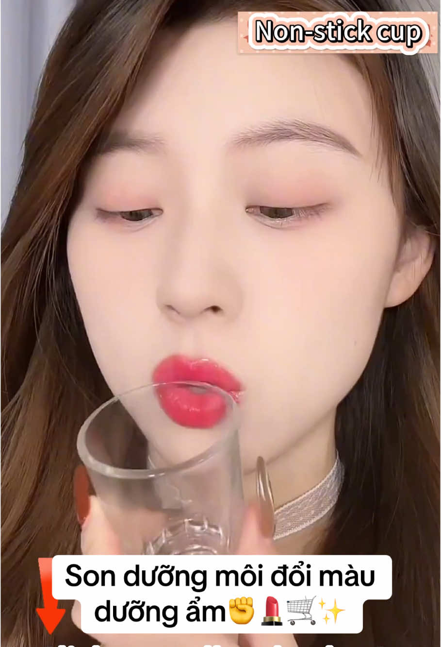 Phải làm gì nếu miệng khô và chết?🙀 Chỉ cần sử dụng nó✊💄#lipsticktop1 #makeup #longlasting #lipbalmtutorial #moisturizing #tiktopfashion #xuhuong2024 #foryou 