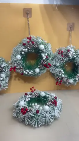 Một mùa giáng sinh sắp đến, Shop Xương Rồng Nhỏ lên cho mn bộ Vòng nguyệt quế giáng sinh size 30cm hàng mới về tại shop nha  #giangsinh #dotrangtrigiangsinh #noen#nguyetque #vongnguyetque 