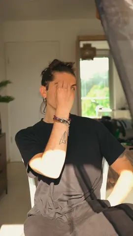 recreating this look from the Ralph Lauren campaign #fyp #fy #foruyou #lookideas #ralphlauren #lookinspo #hairstyle #hairstyleideas #vintage #vintagestyle #fashion #fashionstyle #style #longhairstyle #longhairmodel #malemodel #modellook #raff #viralclip 