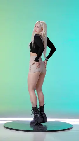 엉덩이 올리는 춤 뭔가 재미 #hwasa#na#kpopdance#onepickent#화사#케이팝댄스