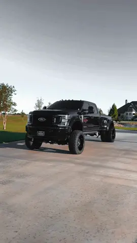 Forsale: $103k come get it #texas #bubbatruck🌾 #trucks #truck #trucktok #foryou #fyp #blowthisup #ford #gmc #dodge #powerstroke #duramax #chevy #jtxforged #americanforce #liftedtrucks #paintmatch #fittipaldioffroad #hdproforged #forsale 