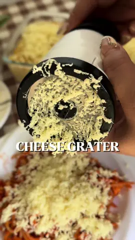 A MUST HAVE KITCHEN TOOLS| FINE & COARSE CHEESE MILL GRATER #cheese #cheesegrater #kitchentools 