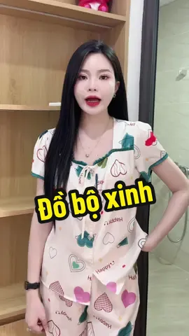 Bổ ngủ tay bồng cổ vuông có nơ chất lụa latin mềm min in hoạ tiết dễ thương, áo ngắn quần dài mặc dễ chịu và thoải mái #champhanreview #champhan #châmphan #review #bolua #dolua #doluaxinh #dobo #doboxinh #dobomacnha #thoitrangmacnha #thoitrangdobo #thoitrang #thoitrangnu 