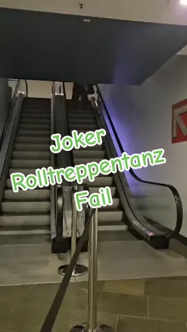 Wenn du zu hart in deiner Rolle aufgehst. #joker #jokermovie #jokerfolieadeux #thejoker #jokers #jokerdance #cosplayers 