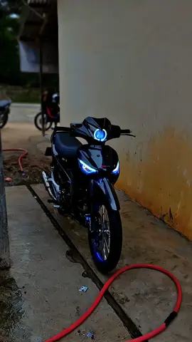 cuma bisa tampil nyesuaikan dana, tidak berani meninggi krn diatas langit masi ada langit😇🥰 #kphproperstyle #kphgank #suprax125 #properstyle🇮🇩 #fypp #indonesia 