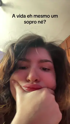 Essa história me pegou mt, espero que a Arina consiga descansar em paz, e tbm desejo paz no coração da amg que estava com ela quando aconteceu … 