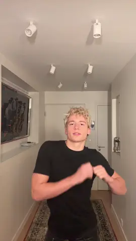 Blondes have more fun @bách 