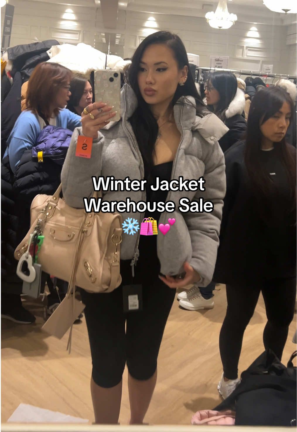 HUGE winter jacket warehouse sale vlog ❄️🛍️💕 #fyp #warehouse #sale #shopping #toronto #winterfashion #jacket @The Sample Sale Guys 