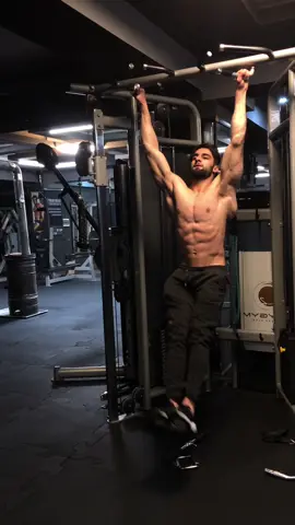 #Fitness #fitnessmotivation #fitnesstips #fitnesstiktok #gymmotivation #GymLife #absworkout #abs 