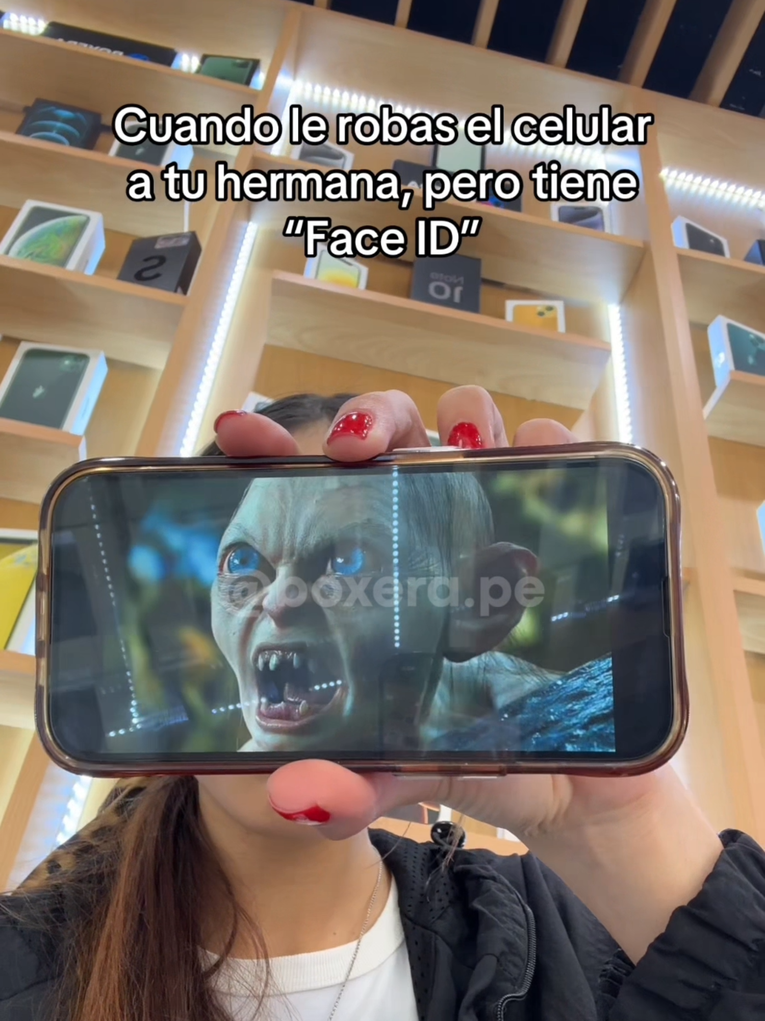 Hacks 😎 #humor #viral #fyp #faceid #iphone #apple#creatorsearchinsights