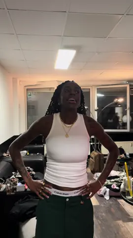 Cologne, a time was had!#livemusic #OnTour #catburns 