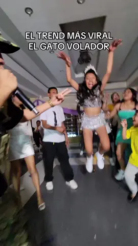 EL CANGRI EL REY de LOS QUINCEAÑEROS !!! #viral_video #fyp #parati #elgatovolador #elcangridelcallao 