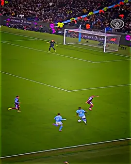 منو يعرف اسم الاعب😜🔥  #مهارات_كرة_القدم #دوكو #مانشستر_سيتي #تصميم_فيديوهات🎶🎤🎬 #كوبارسي #كوبارسي_الصخره #برشلونة_عشق_لا_ينتهي 