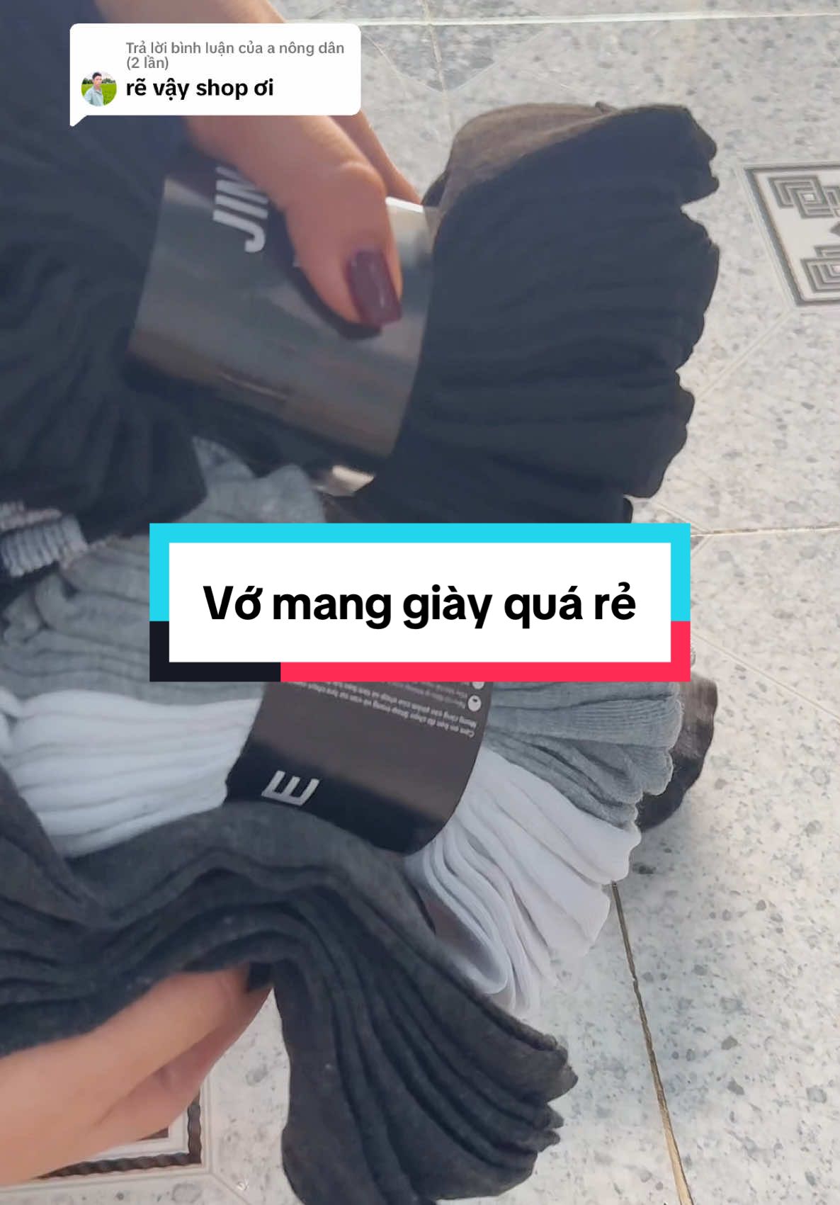 Trả lời @a nông dân (2 lần) vớ mang giày hời quá #vớ #vớmanggiay #vonam #tất #tấtvớ #hot 