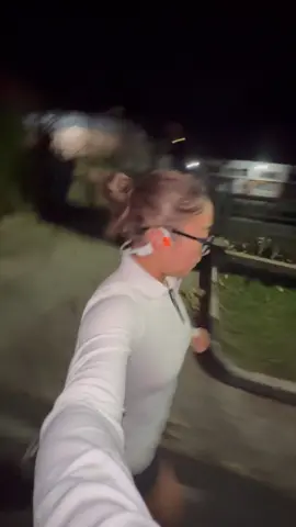 udah 2 bulan ini lagi rutin lari subuh sebelum latihan renang!  lebih semangat lari subuh daripada selesai renang karena bawaannya laper dan ngantuk👀 #Running #swimmer #athlete 