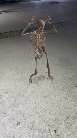 skeleton 💀 dancing #skeleton #support_me #everyone #growaccount #like #trending #Love #dancing #foryoupage #video #fypシ 