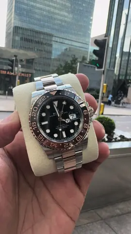 Rolex GMT-Master II #rootbeer #rolex #watches #thekettlehub #london #canarywharf #londonlife #hatton #jewelry #fyp #rosegold #kettles #watchlover #History #gmt #gmtmaster2 #fashion #video #gold #stainlesssteel #oyster #WristCandy #time #new #rolexgmt #patekphilippe #audemarspiguet #vancleef 