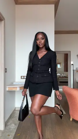 Ootd in St Tropez @Fenty Beauty Gloss bomb  @Jimmy Choo I want Choo   #outfitcheck #todaysoutfit #allblack #miniskirt #tweed #autumnoutfits #selfportrait 