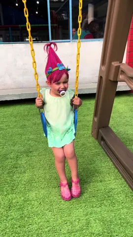 Dia de cabelo maluco na creche🥰 #cabelomaluco #cabelomaluconaescola #trolls #crianças 