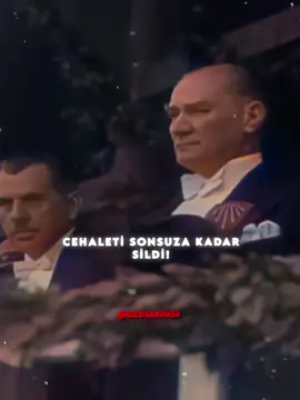 Atatürk şeriatın karanlığında boğulan bir millete bilimle yol gösterip, cehaleti sonsuza kadar silmiştir. #ittihatveterraki #mustafakemalatatürk #kemalist #kemalizm #atatürk #cumhuriyet #chp #cumhuriyethalkpartisi #laik #laiklik #demokrasi 