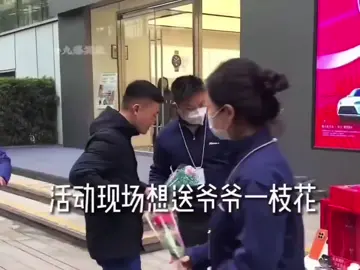 사랑은 성찬이므로 무릎을 꿇고 받아야 되고 그 사랑을 받는 사 람의 입술과 마음속에는 주여 우리는 높은 자가 아니오라는 말이 울려야 될 것이다. - 0.와 #사랑 #순결 #성찬