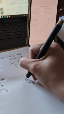 Sembra un normale quaderno.. ma non lo è! 🤯 Lo trovi dalla bio > Seguici per scoprire sempre nuove cose che ti faranno dire: Lo voglio! #amazonfinds #prodottiamazon #offerteamazon #amazonprimeday #studio #università #laurea #disegno #cosechevoglio 