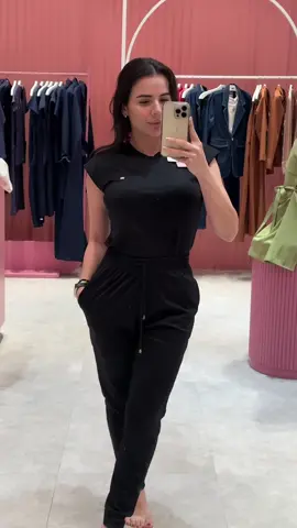Necesitamos una tienda asi en Colombia 🛍️💝🇨🇴 #scrubs #profesionalesdelasalud #girls #dracherie #brasil #uniformesmedicos 