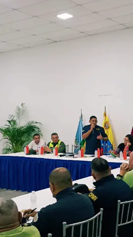 #Seguridadciudadana El día de hoy 08  de Octubre se llevó a cabo una  reunión con los Organismos de Seguridad Ciudadana en el estado Carabobo para evaluar la efectividad operacional de las acciones de seguridad y revisar el balance semanal de las incidencias delictivas, en coordinación con el Observatorio Venezolano de Seguridad (OVS).  Esta jornada reafirma nuestra lucha incansable por la paz y el bienestar de todos los carabobeños con el firme compromiso de  garantizar  la seguridad de nuestro pueblo y tomando acciones que permitan mitigar el delito y en perfecta fusión cívico-militar-policial. #Naguanagua  