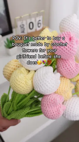 Look these tulip are so beautiful i love them🌷🌷🌷🌸🌸🥰#bouquet #crochet #flowers #pink #tiktokshopping #tiktokshop #tulip #gift 