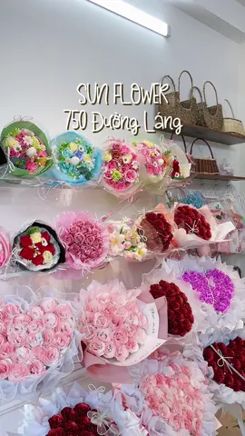 Ai đang tìm chỗ mua hoa tặng lễ 20/10 thì xem video này nhé 🌸🌼 Hoa tươi từ 100ca hoa sáp với kẽm nhung đã kèm túi đựng với thiệp từ 30ca neee 💖 | Địa chỉ mua hoa Hà Nội | Review tiệm hoa đẹp #20thang10 #hoatuoi #hoasap #hoakemnhung #diachimuahoa #hoadep #diachihoa #flowers #flowershop #quatang #xuhuong 