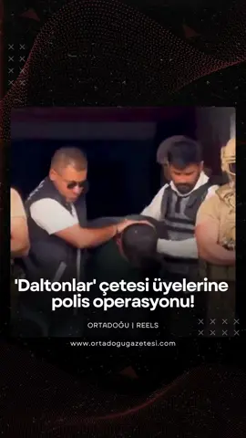 ⚠️İstanbul Avcılar’da ‘Daltonlar’ çetesi üyelerine baskın yapıldı. ↪️Operasyonda 'Daltonlar' çetesi üyesi olduğu belirlenen kişiler gözaltına alındı. #daltonlar #çete #operasyon #casper #avcılar #barışboyun #haber #haberler #gündem #ortadoğugazetesi #halilay 