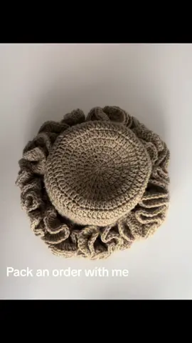 Ruffle Hat Order 