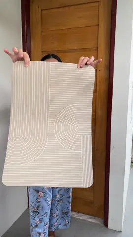 Ang ganda ng nabili ko basahan para sa CR Non slip at absorbent pa check out na #bathroommat #mat #floormat 