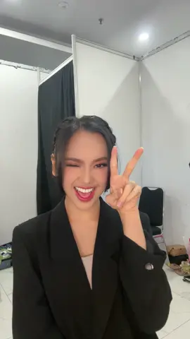 Anehnya mencinta… #LyodraMelangkah 