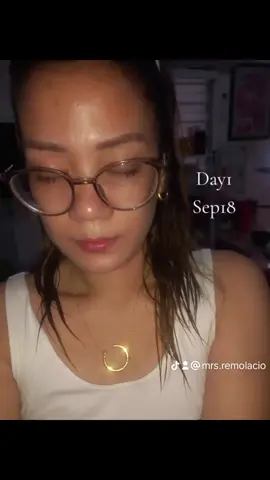My #beautyvault journey from day 1-day 22 i have never tried any rejuv set dahil takot ako pero itong rejuv set na ito holy grail ko na siya ang ganda niya talaga at talagang glass skin beshie mabilis effective siya may hapdi sya pero nawawala din super stick na ako sakanya tiis ganda lang talaga magpabudol na kayo kasi talagang nabudol ako pero dzaii ang ganda wala na ako gingamit na skincare kundi beauty vault nalang sakalam talaga totoo ang chismis🥰😍😍😍 #beautyvault #beautyvaultph #rejuvinating #glassskin #glasskincare 