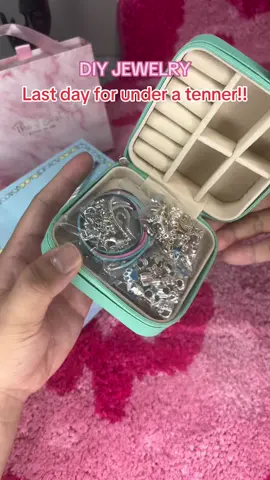 For little girls! Perfect stocking fillers as well!!! #jewelrymaking #diykit #DIY #toys #giftsforkids #kidsoftiktok #tiktokmademebuyit #spotlight #foryoudays 