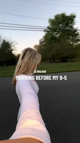 Quiet mornings with nature🐿️🍂🪵 🦌