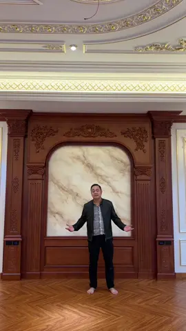 Thi công phào chỉ Pu dát vàng. #maituluxury #tongkhophaochiputhanhhoa #phaochidatvang #noithattancodienthanhhoa 