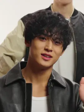 His deep voice when speaks english 😫😫 #mingyu #kimmingyu #seventeen #seventeen17_official #fyp #fypシ #foryou #foryoupage 
