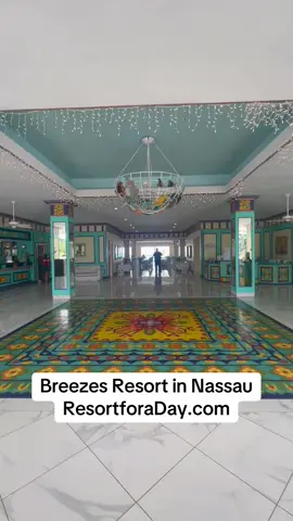 Escape the crowds and unwind with our Resort for a Day pass to the stunning Breezes Bahamas!   This all-inclusive beachfront resort, featuring three refreshing freshwater pools, offers the perfect retreat for a day of fun and relaxation while you're in port.  Get your day pass at the link in our bio.