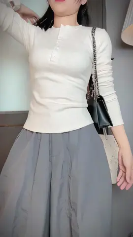 Áo thun dài tay cổ khuy cúc chất tăm lông #aothundaitay #aothunnu #aothuntam #thoitrangnu #mặcđẹpmỗingày 