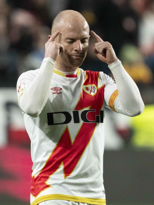 Isi 🚀 @laliga #LALIGAEASPORTS #LALIGAHighlights #LALIGA+ #deportesentiktok #sportstiktok #football #futbol⚽️ #isi #rayovallecano