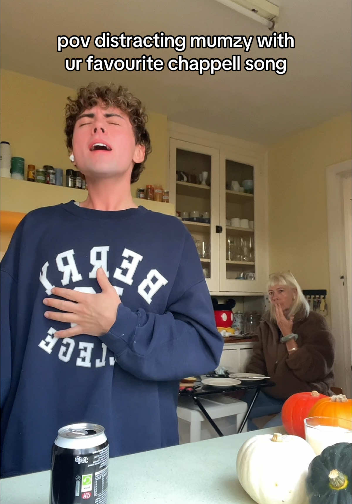 she wasnt expecting that one… @chappell roan #pinkponyclub #chappellroan #singingvideo #reaction #mumsoftiktok 