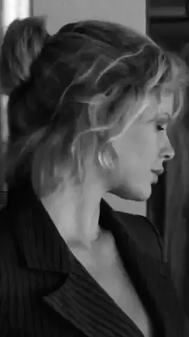 “Every time I see you, you’re smiling at me.” MICKEY ROURKE and KIM BASINGER in “9 1/2 Weeks” (1986) 🌹 . . . . . #mickeyrourke #kimbasinger #moviestar #cinema #oldhollywood #Lifestyle #80s #gentlemanstyle #film #mood #reels #classicmoviestar #vintagestyle #vibes #80smovies #lovestory #lover #romance #movieclips #Love #couplevibes #flirt #eyecontact #moviescenes #romance #flirting #nineandahalfweeks #sade #sadedits⚫️ 