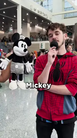 Disney Trivia with Captian Steamboat Willie and @Wafellow at LA Comic-Con!! #trivia #disney #weird #comiccon 