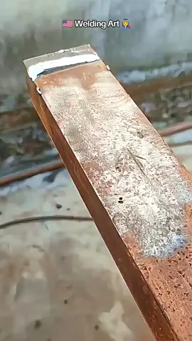 Welding Tricks by giving distance for maximum results 👩‍🏭💥 #weld #welder #welderlife #weldernation #metalcutting #tipsandtricks #weldingtricks #stickwelder #metal #laserwelding #DIY #artwork #weldingschool #handmadecraft #weldingfebrication 