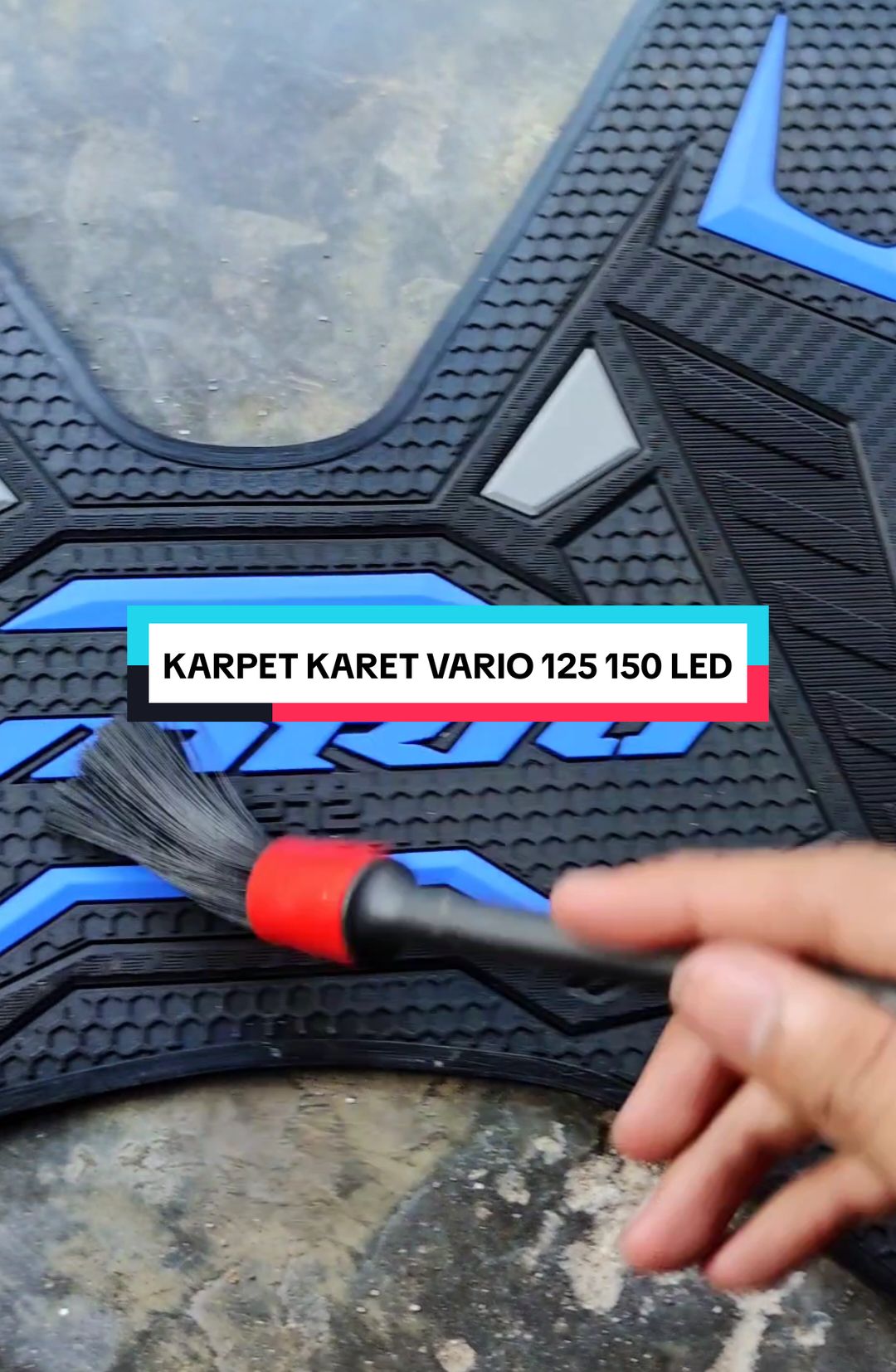 Karpet vario biar pijakanmu aman ga rusak 🤪#karpetvario #karpetmotor #vario125new 