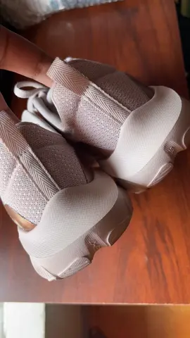 #anta #runningshoes #antashoes #Running #trainingshoes #joggingoutfit #joggingoutfit #trainingshoes #shoeschallenge #shoeslaces #shoeslover 