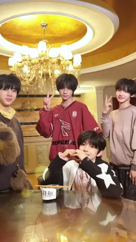 Because we sensed your heart skipping a beat!2️⃣ #Loveinamask #TF家族练习生 Zhang Hanrui, Wang Lujie, Zhang Yiran, Chen Junming #fyp